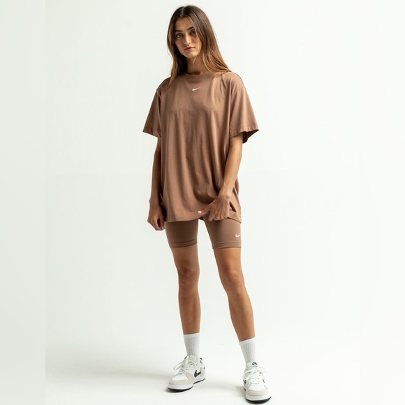 Nike Other - Nike Light Brown Set Medium Top/Small Bottom